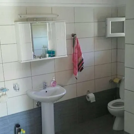 Mezoneta Elani Vila Siviri