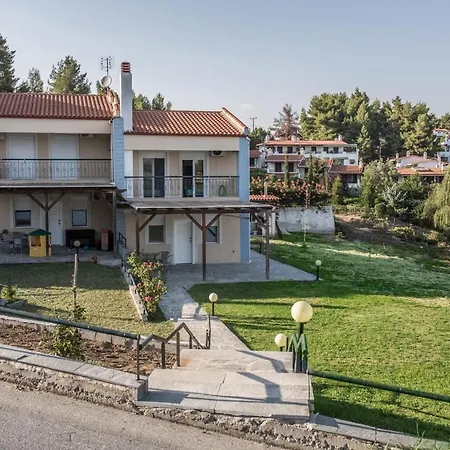 Vila Mezoneta Elani *